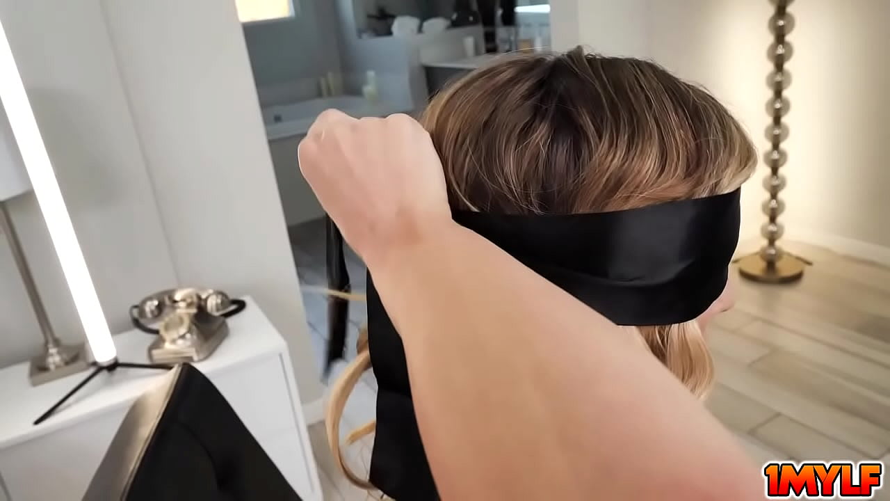 Husband arranged a lovely birthday surprise for his wife Aiden Ashley that she will surely enjoy