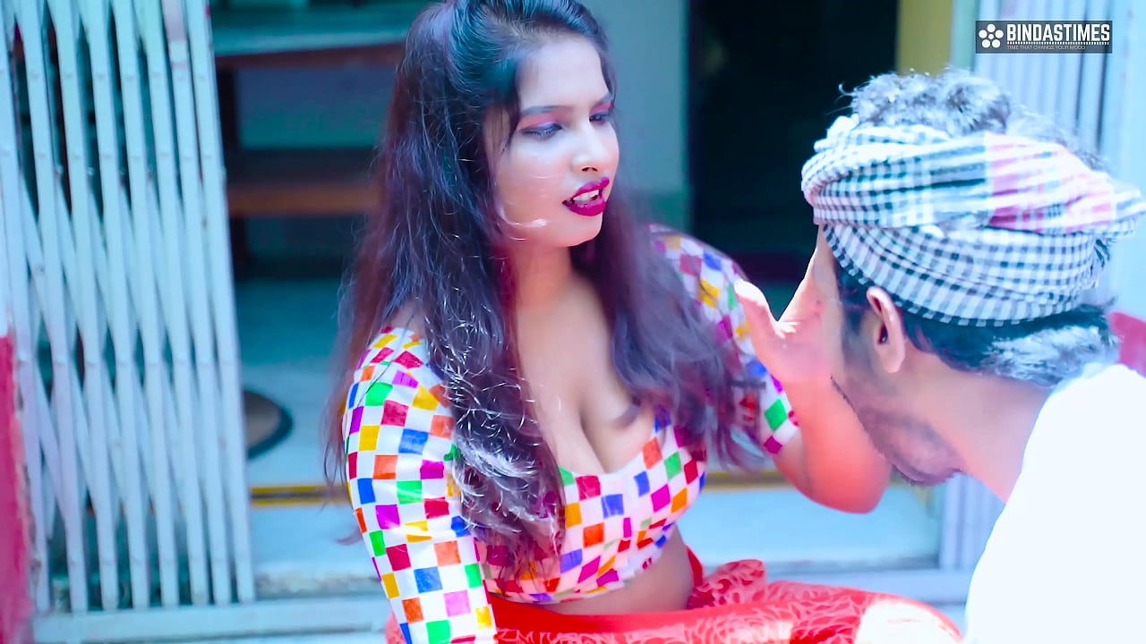 Desi milkman fucked his mistress' big breasts on the pretext of selling milk ( Hindi audio )