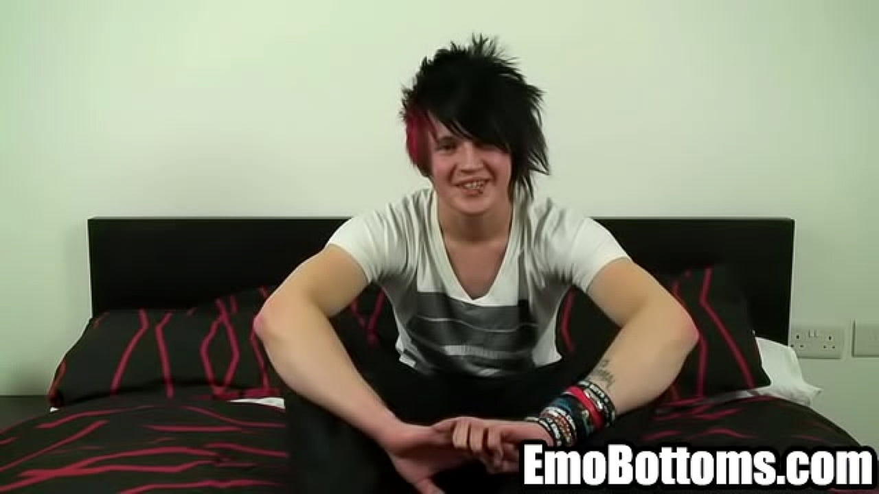 Emo twink Louis Phantom stroking his hard schlong1024 1