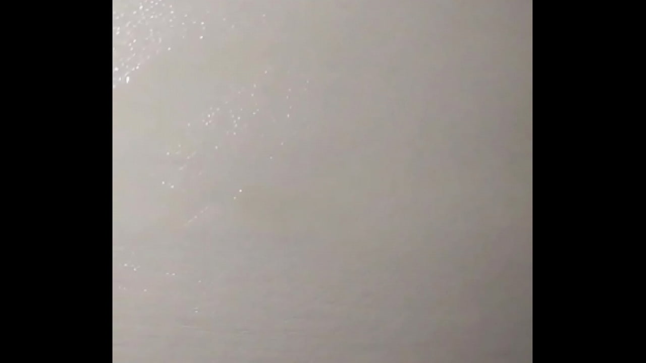 srma mea de saltea se scurge in gaura saltelei 1