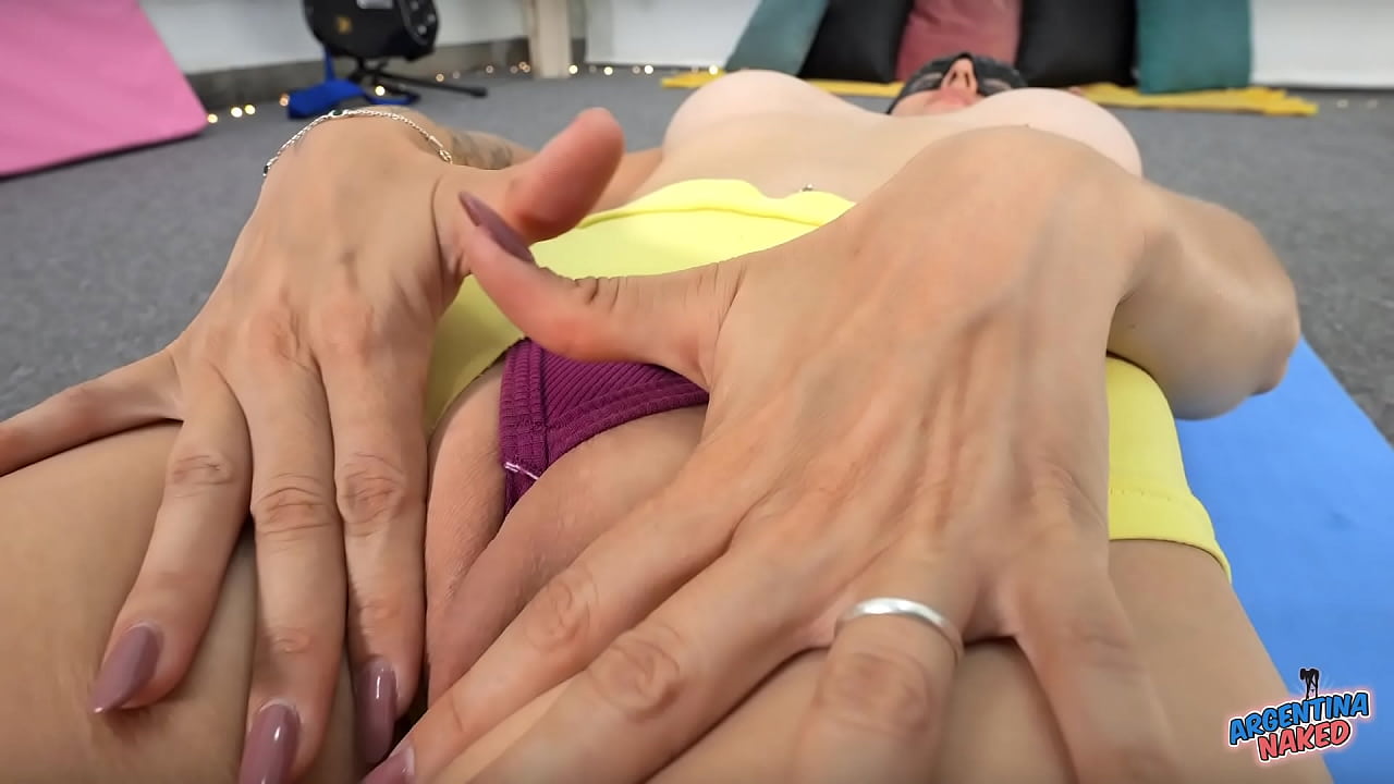 Puffy Naked Cameltoe Petite Slut!