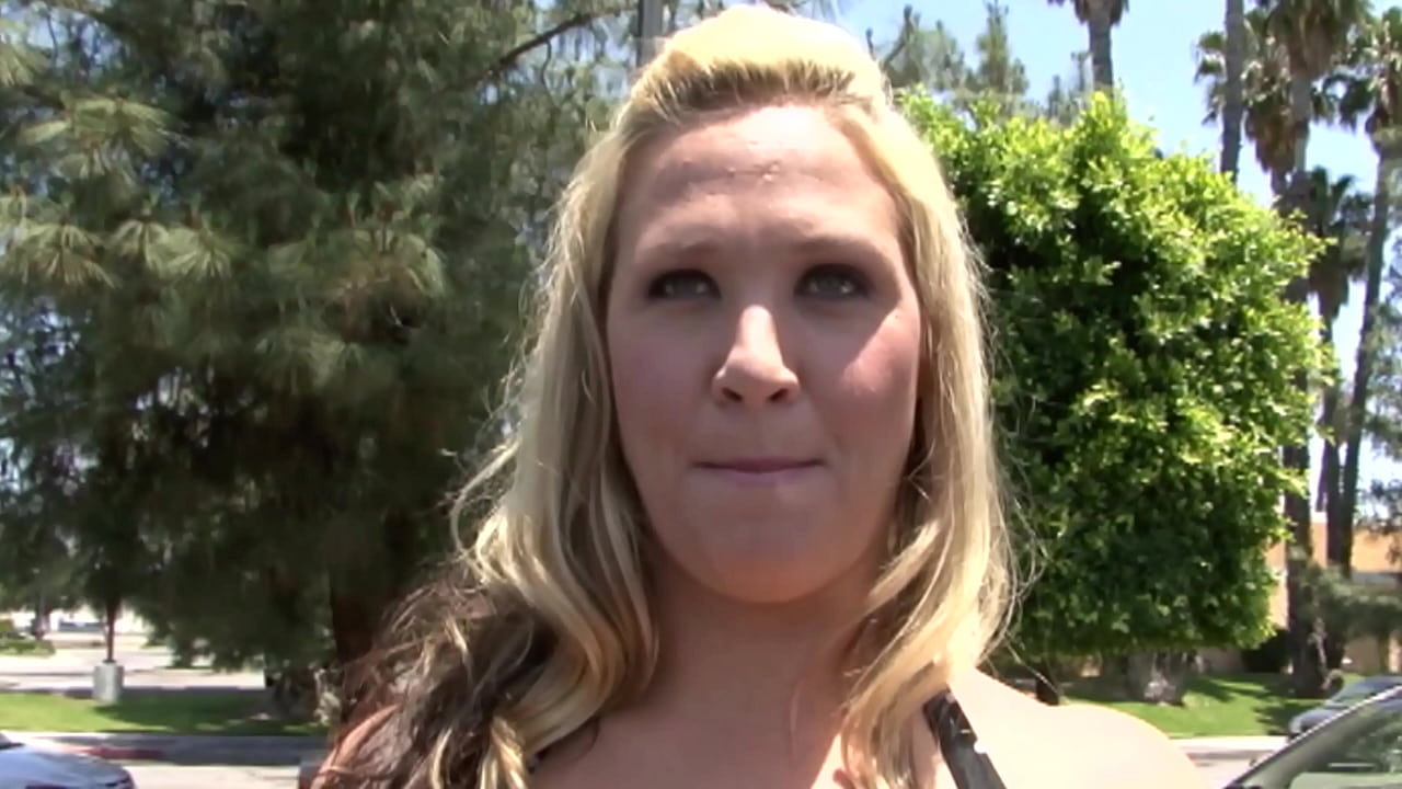 Hot Babe Riding Huge Black Dick