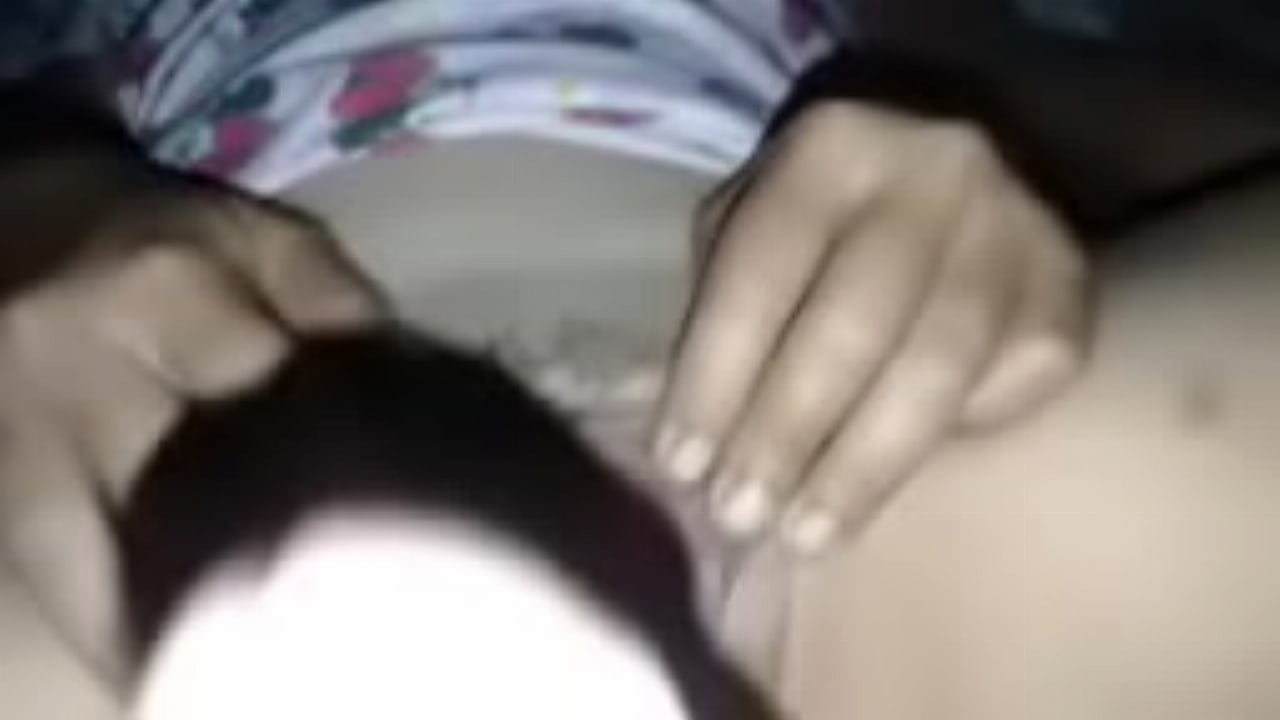 แหกหีสาวสวยเอาควยให้เธออมจนน้ำแตกเต็มปากแล้วยังควยดเข้ารูแตดเย็ดหีเธออย่างเสียงเสียงครางเธอทำให้มีอารมณ์สุดๆเธอสำเร็จความไคร่ถึงสองครั้งน้ำแตกเยอะมาก