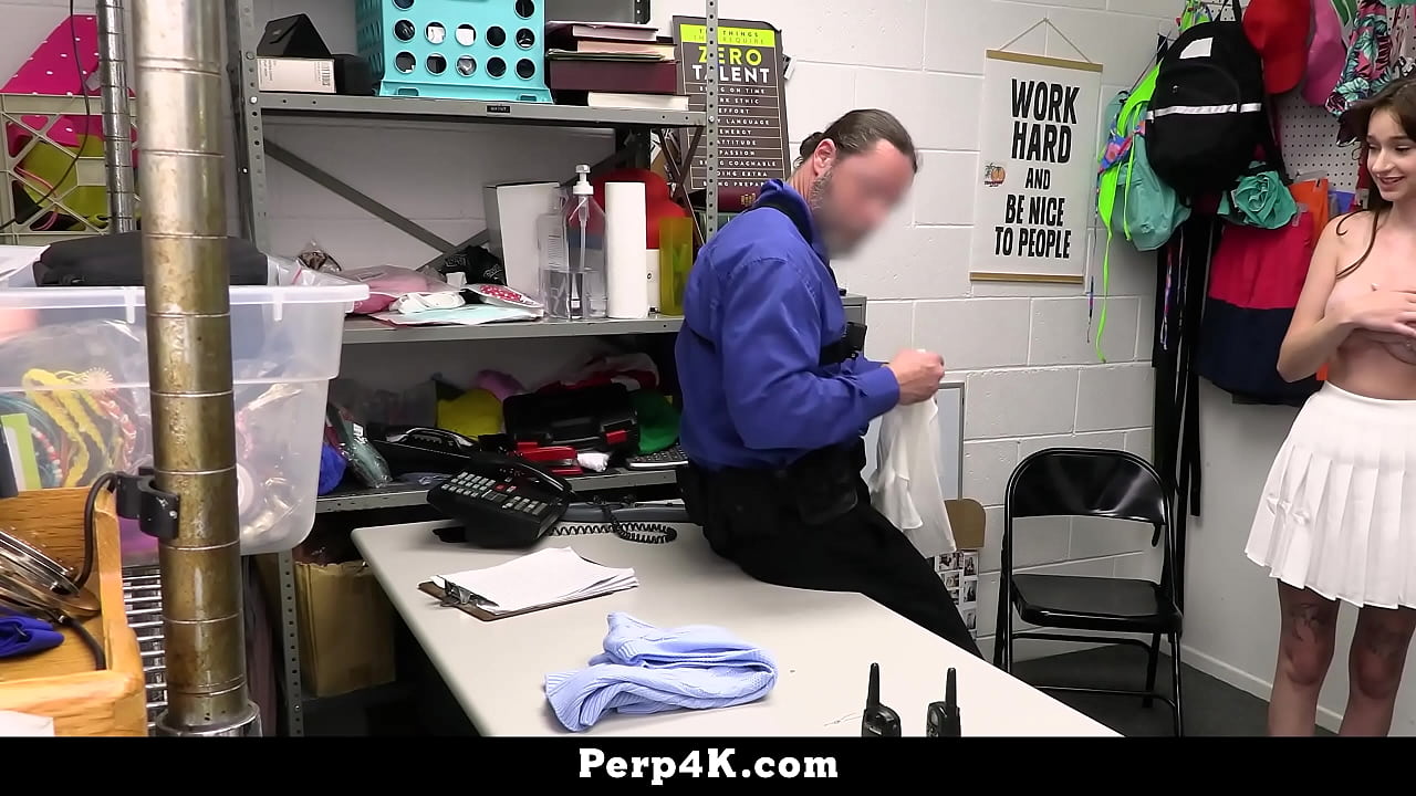 Young Thief Has No Choice but Let the Guar Fuck Her - Perp4k