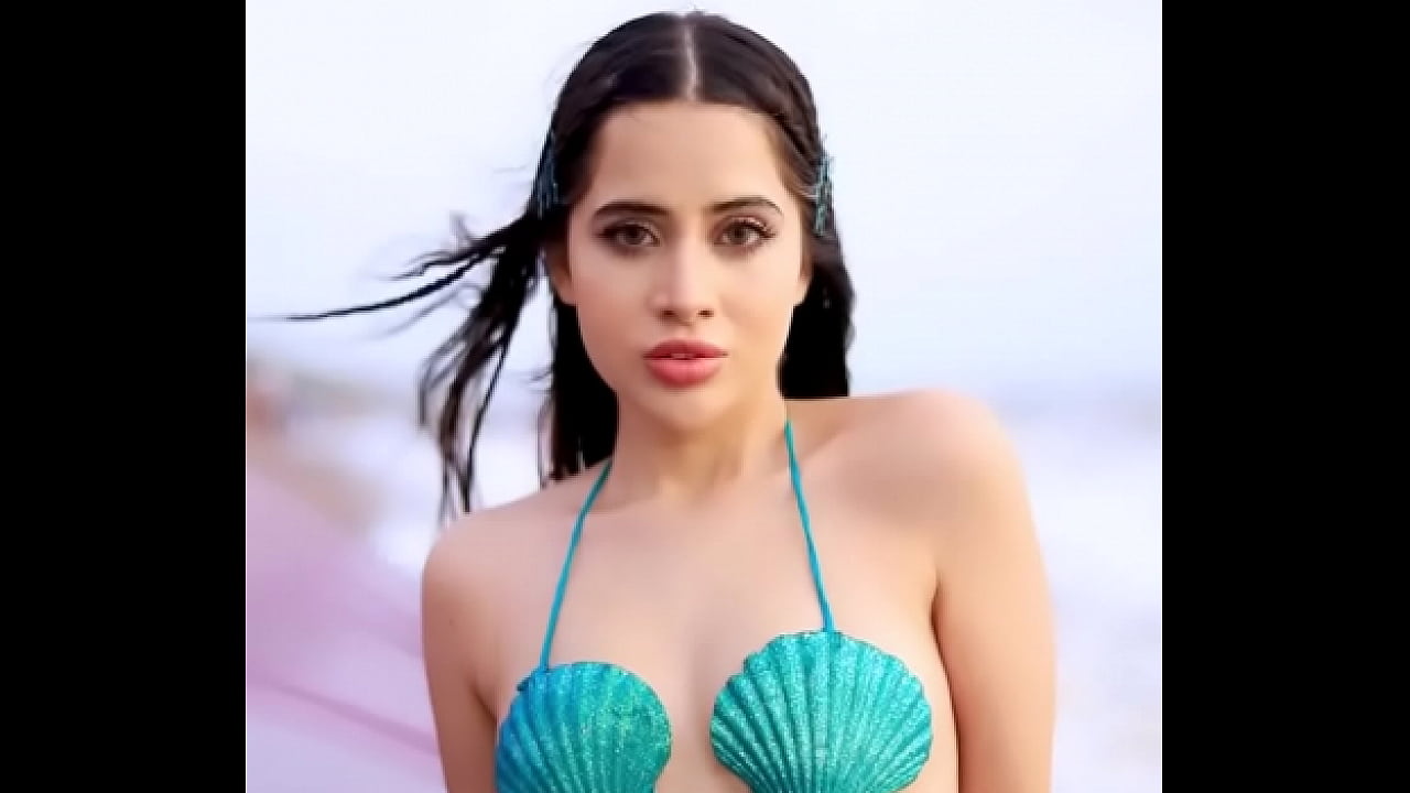 उर्फी जावद सेक्स लुकिंग