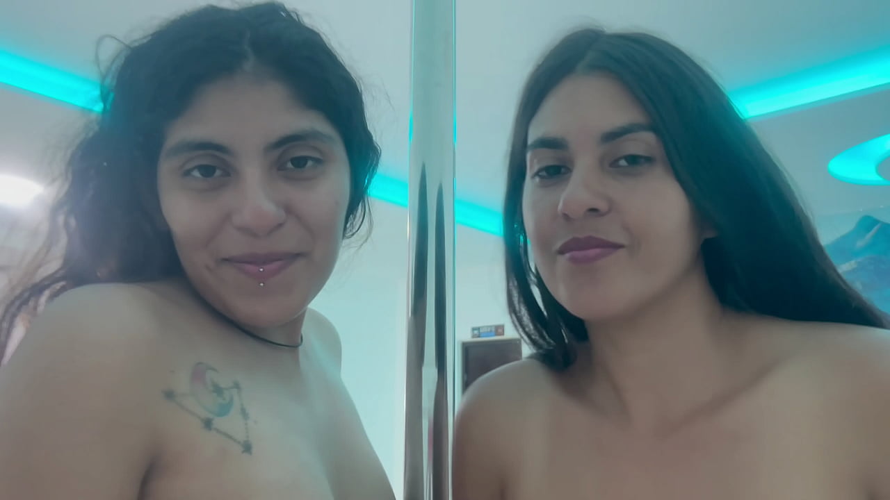 Intense real homemade threesome.