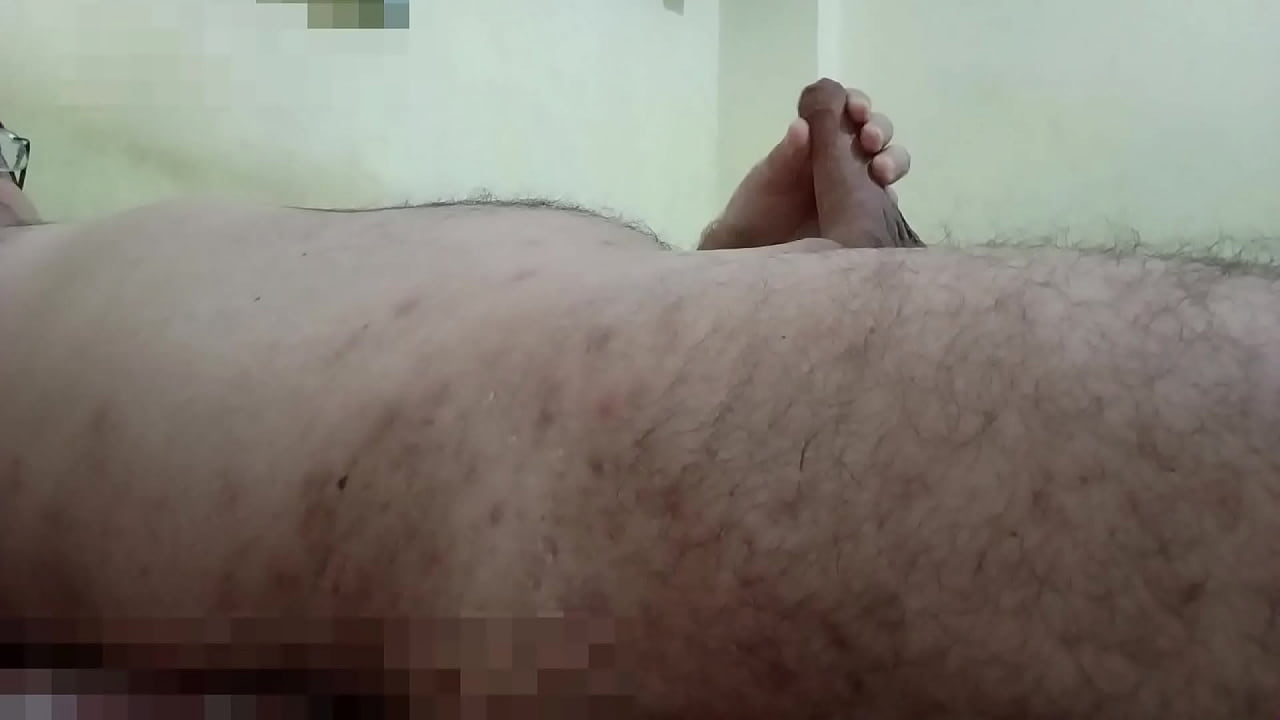 Boy recording his nude body and wet lund