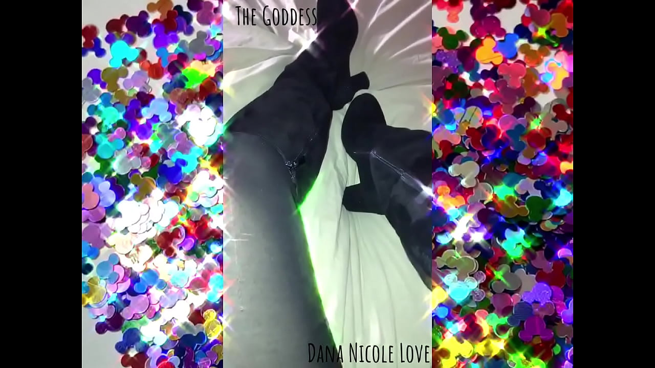 You know you want to kiss and suck them.