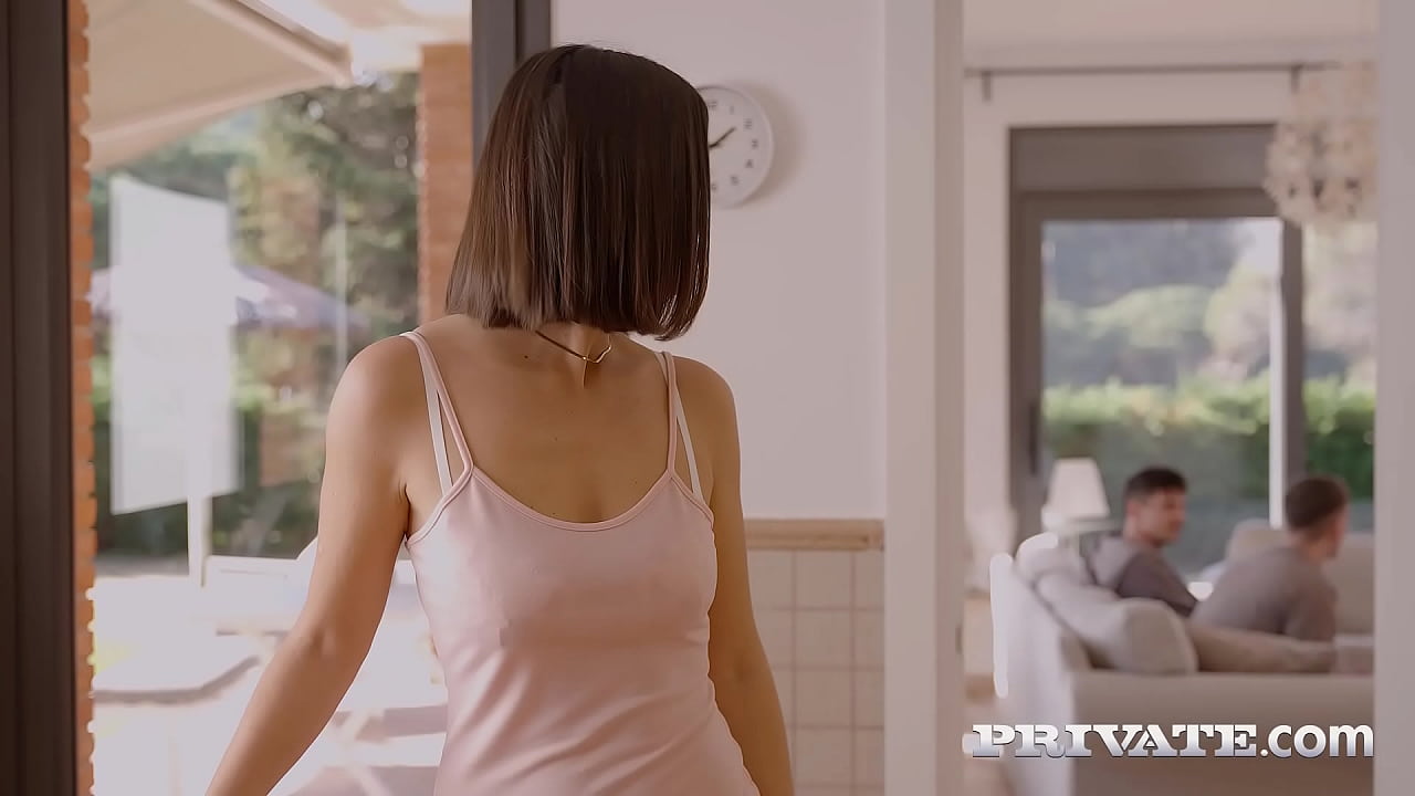 If your best friend&rsquo;s stepmother is this hot...