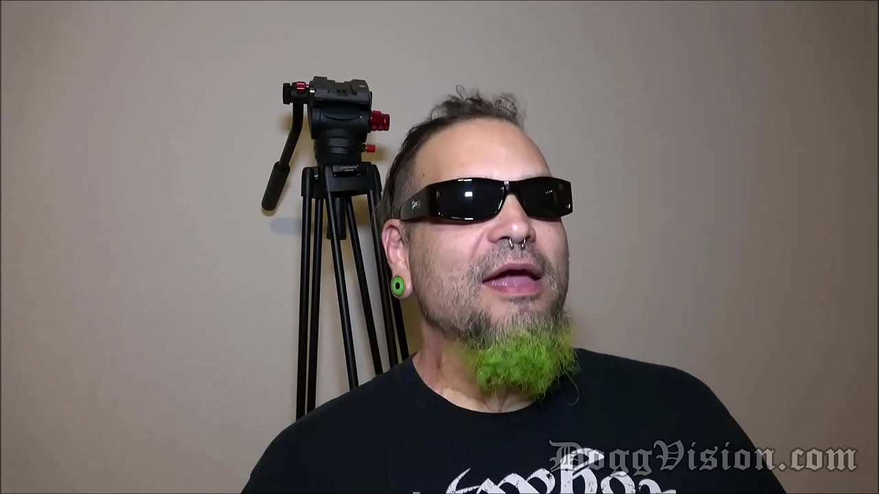 Photographer Asks to Fuck Cuckolds Transsexual GF