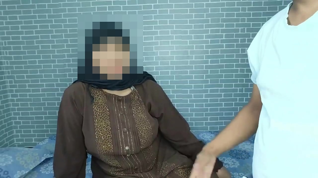 Poor Muslim Hijab girl fucked by porn video producer for money, outdoor garden sex in Hindi