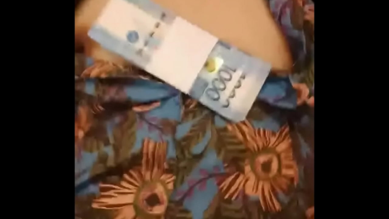 Online Seller Fucked when Offered Big Sum of Money