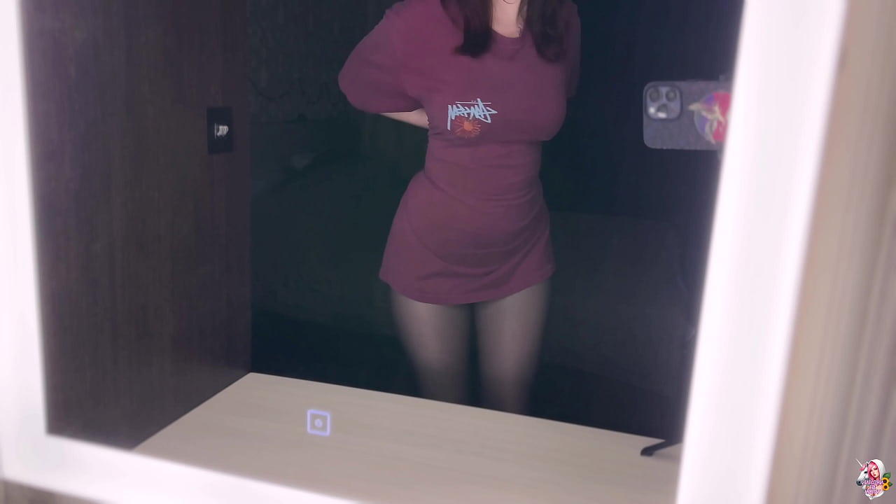 Fuck me and fill my pussy with your cum! Make me pregnant!