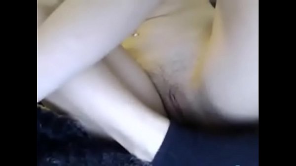 nice ass cam babe is horny and playful