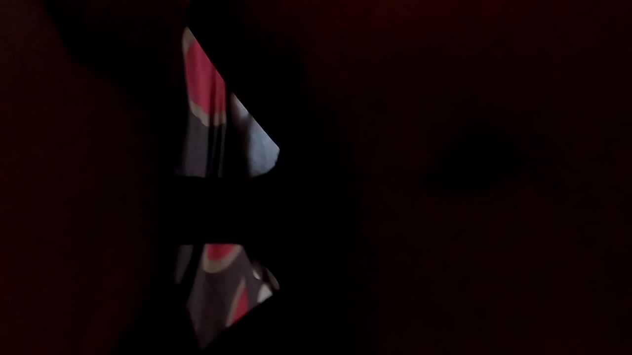 Raspando debajo de las s&aacute;banas