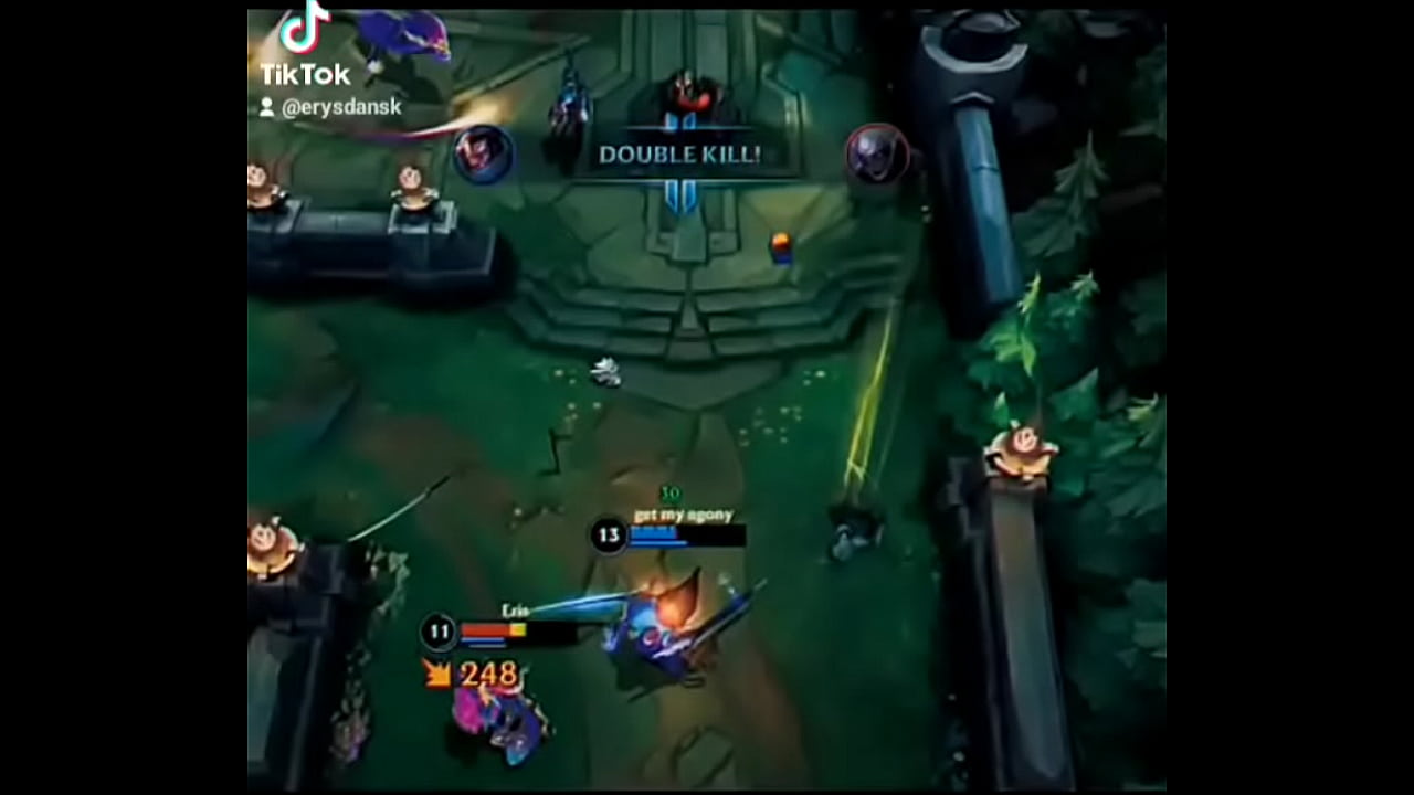 samurai comendo cuzinho