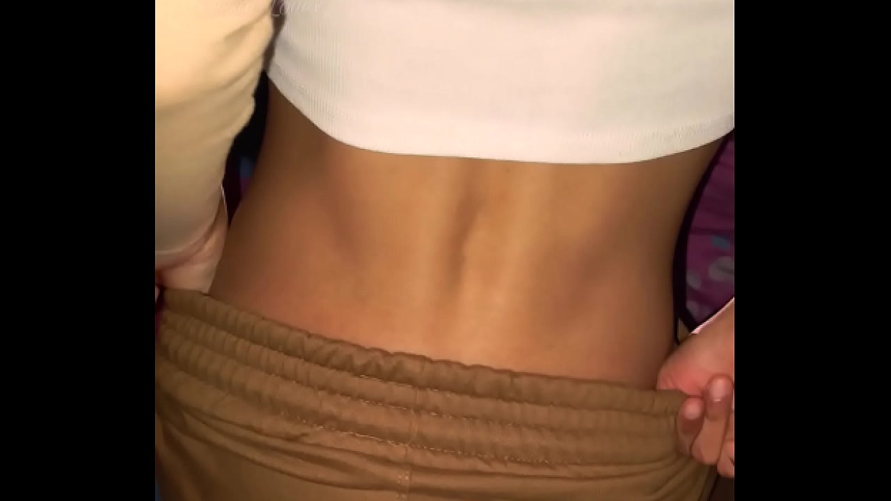 Mi chibola arrecha despu&eacute;s de sus clases de educaci&oacute;n f&iacute;sica.