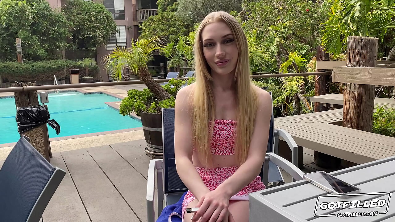 Tiny blonde hottie has her tight hole stretched out