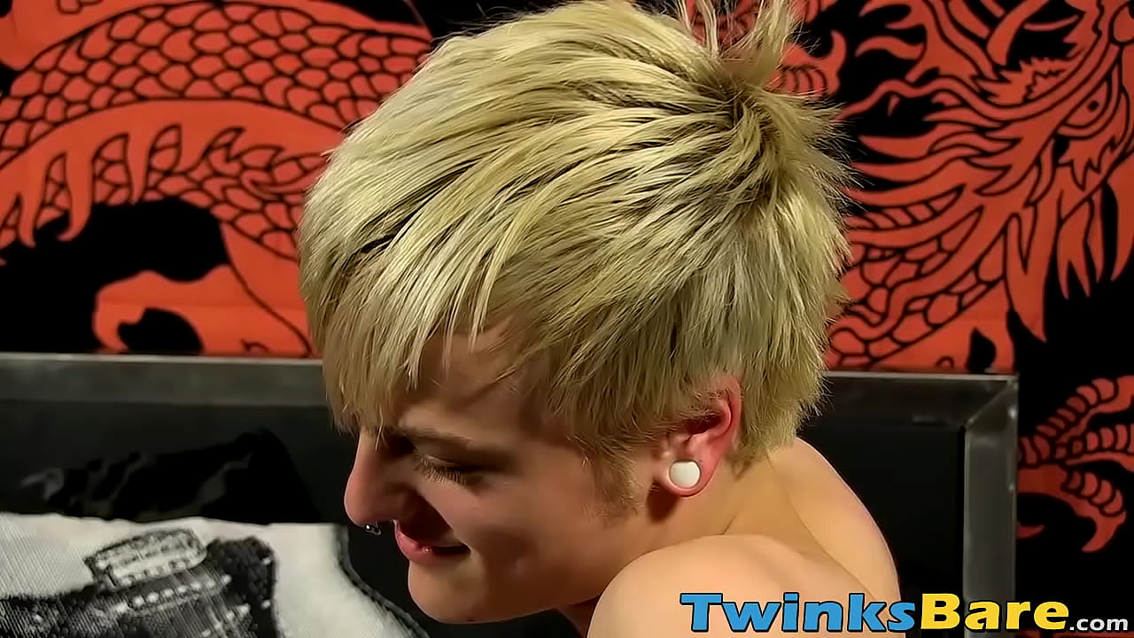 Twink lovers Danny and Jason know what to do to get their cum splashing out in this kinky hardcore bareback fuck! Foot fun and a rough slamming is in store.