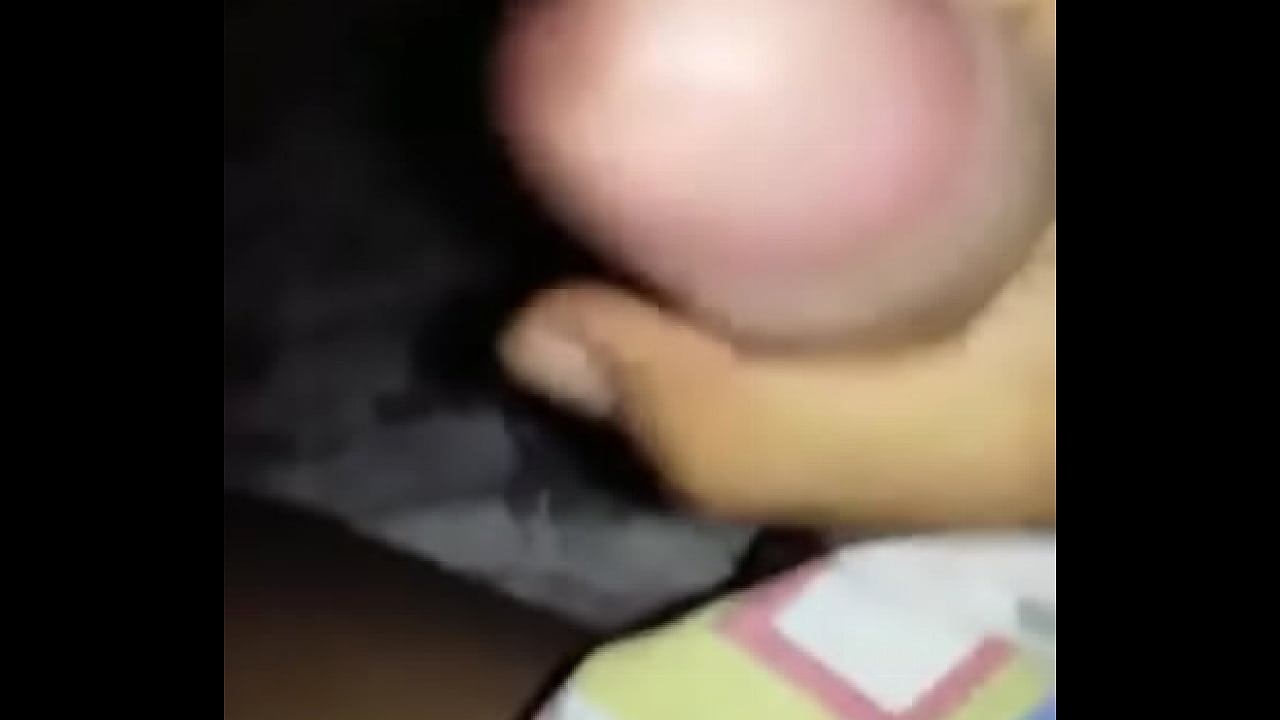 NOVINHO GOSTOSO BRANCO GOZANDO