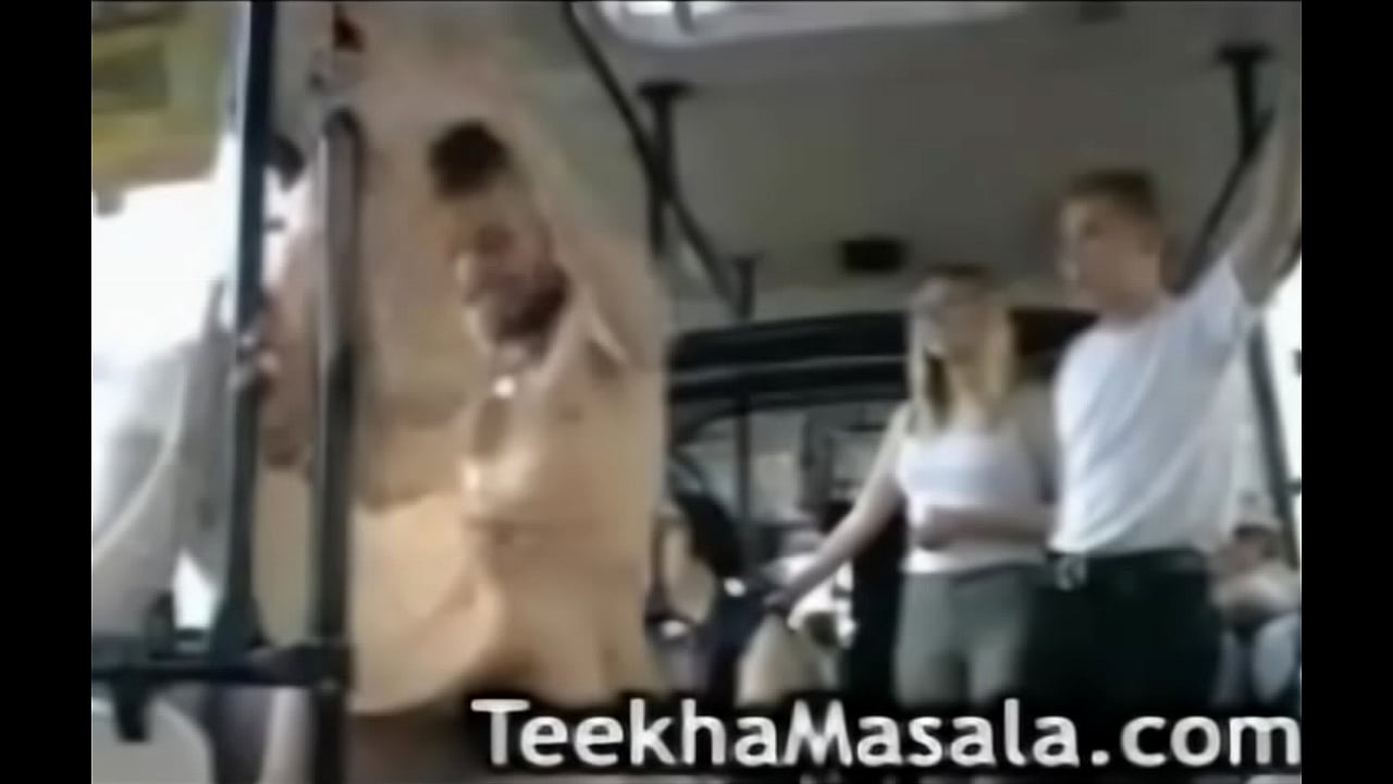 000031(bluemobiles.com)sex in public bus.EXT