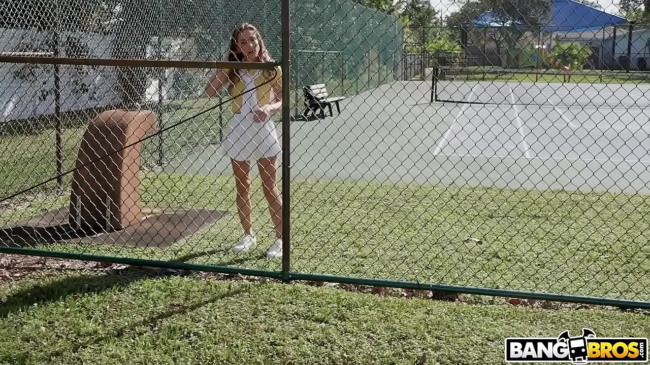 Alexis Rides The Bus