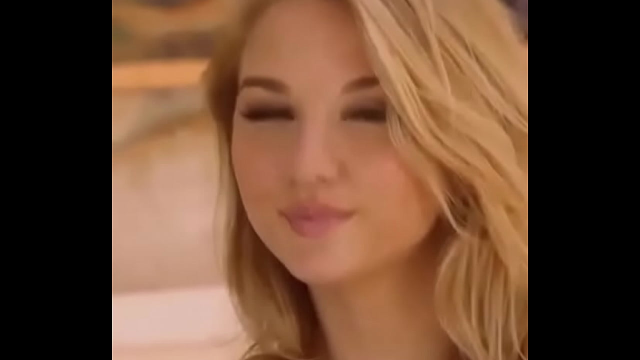 Who is she? Quien es ella