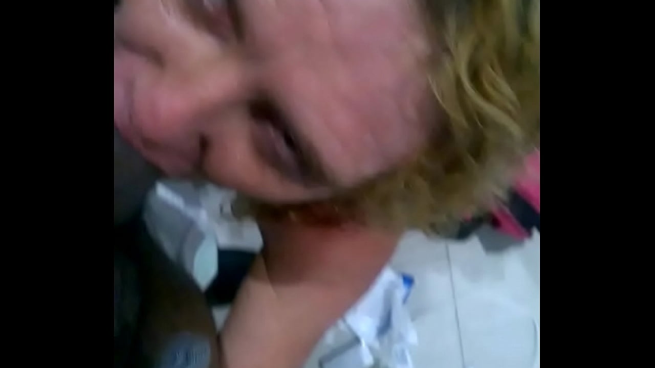 The cock devouring wicked witch of Oz is a Toothless gummy hag