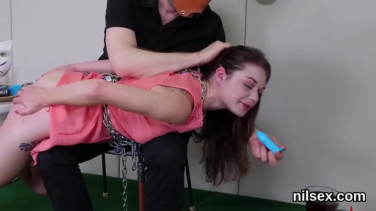 Foolish gets her fuckholes spread and deeply drilled