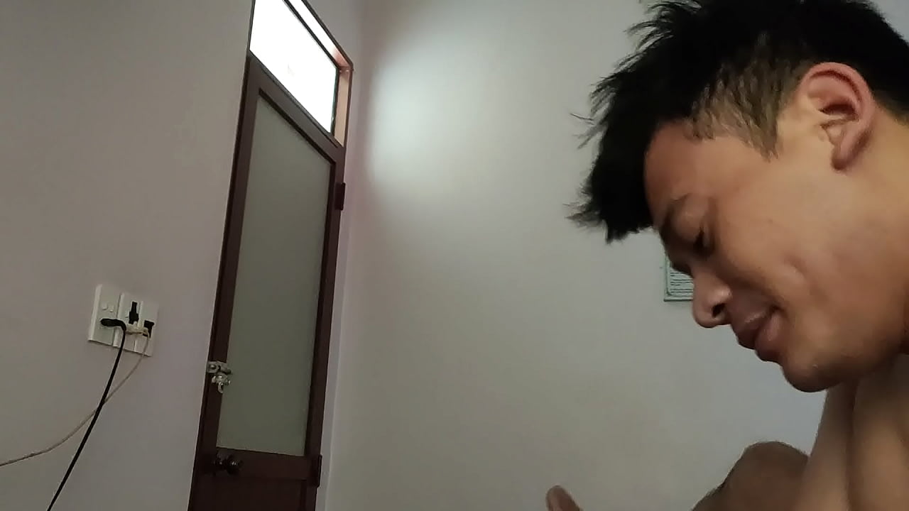 Anh h&agrave;ng x&oacute;m ng&agrave;y nghỉ