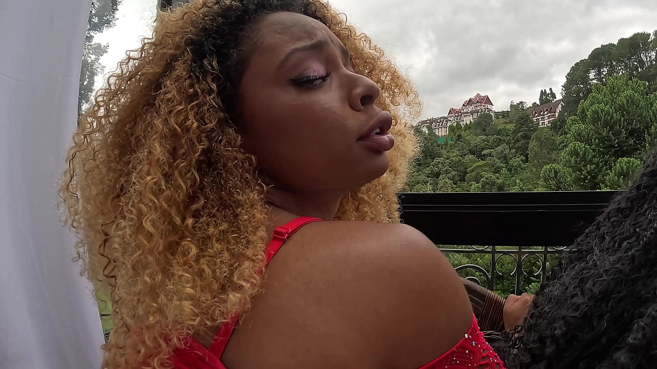 MINHAS AMIGAS ME ENSINARAM A USAR BRINQUEDOS