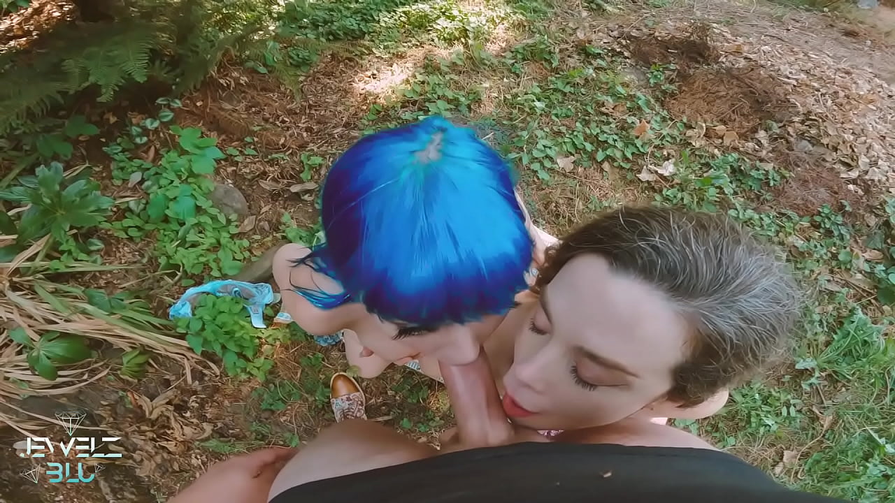 NYMPHETTE DOUBLE BLOWJOB