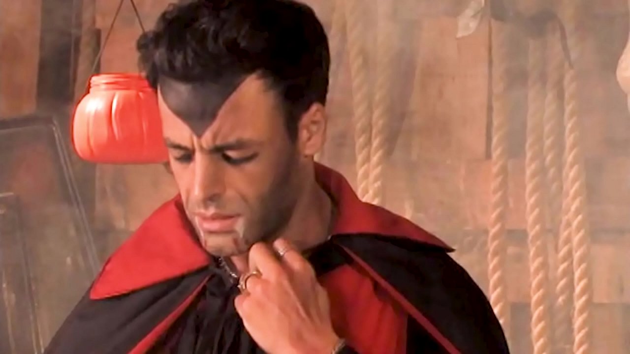 Um Halloween Bem Gostoso, com Rog&ecirc; Ferro