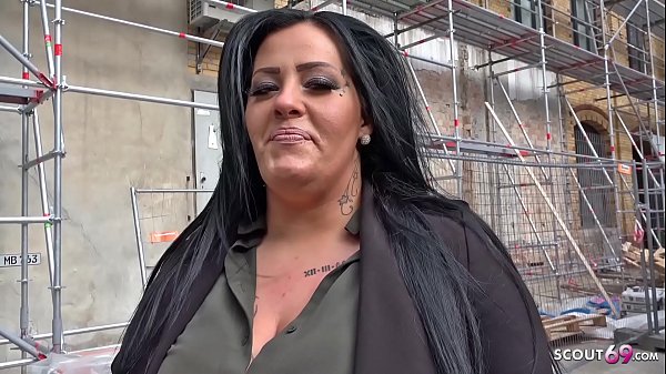 GERMAN SCOUT - Tattoo Teen mit Mega Titten und dicken Hintern bei spontanen Casting gevoegelt