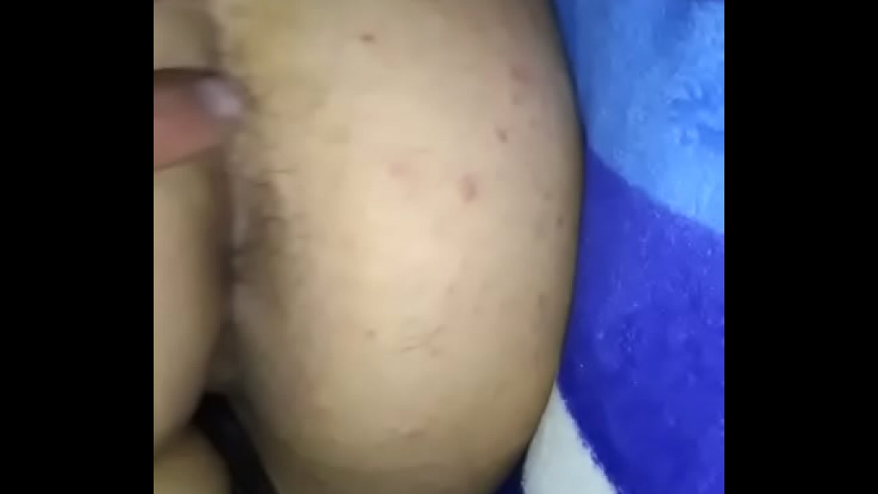 Tributo de culo peludito de tierra fr&iacute;a