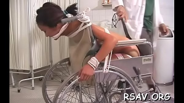 Hottie dominates roughly