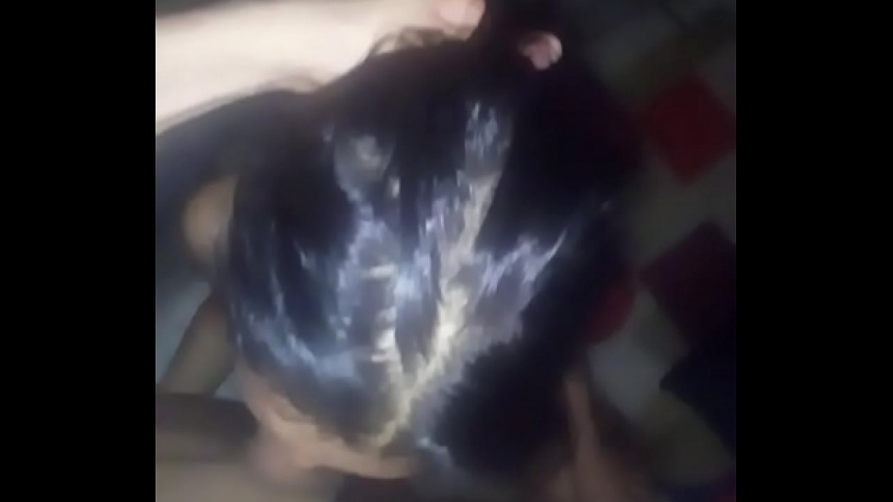 Venezolana mamando pene