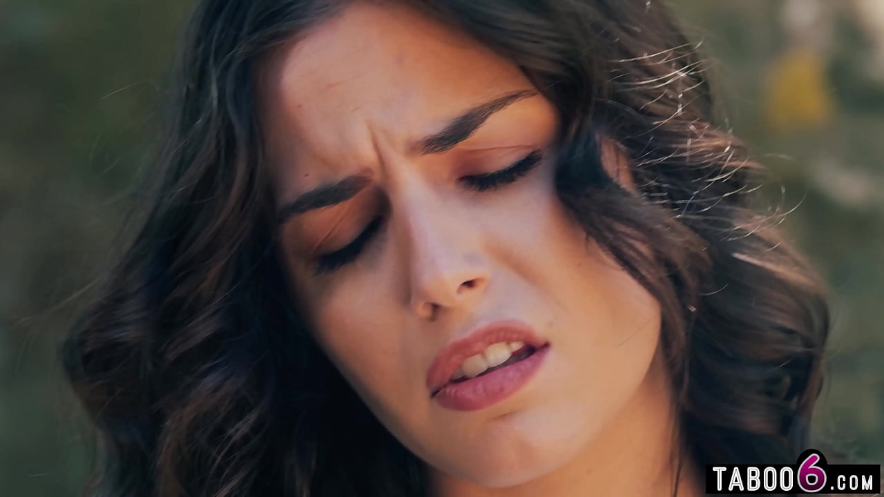 Petite Chanel misses her lesbian musician GF Scarlett Alexis a lot when she was on tour