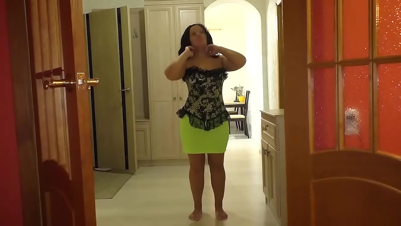 Stepmom called her stepson and showed him her tight ass for anal sex and gave a blowjob while is not at home. Big ass