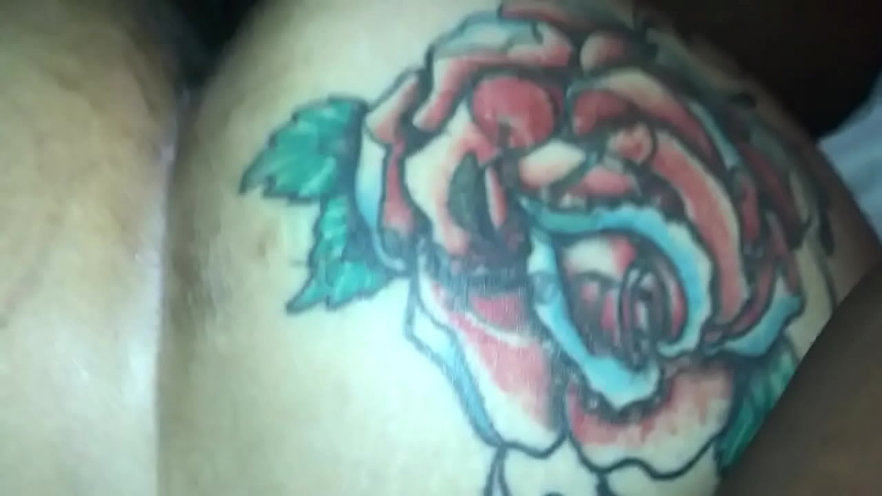 I hit my girlfriend  from the back and I like it