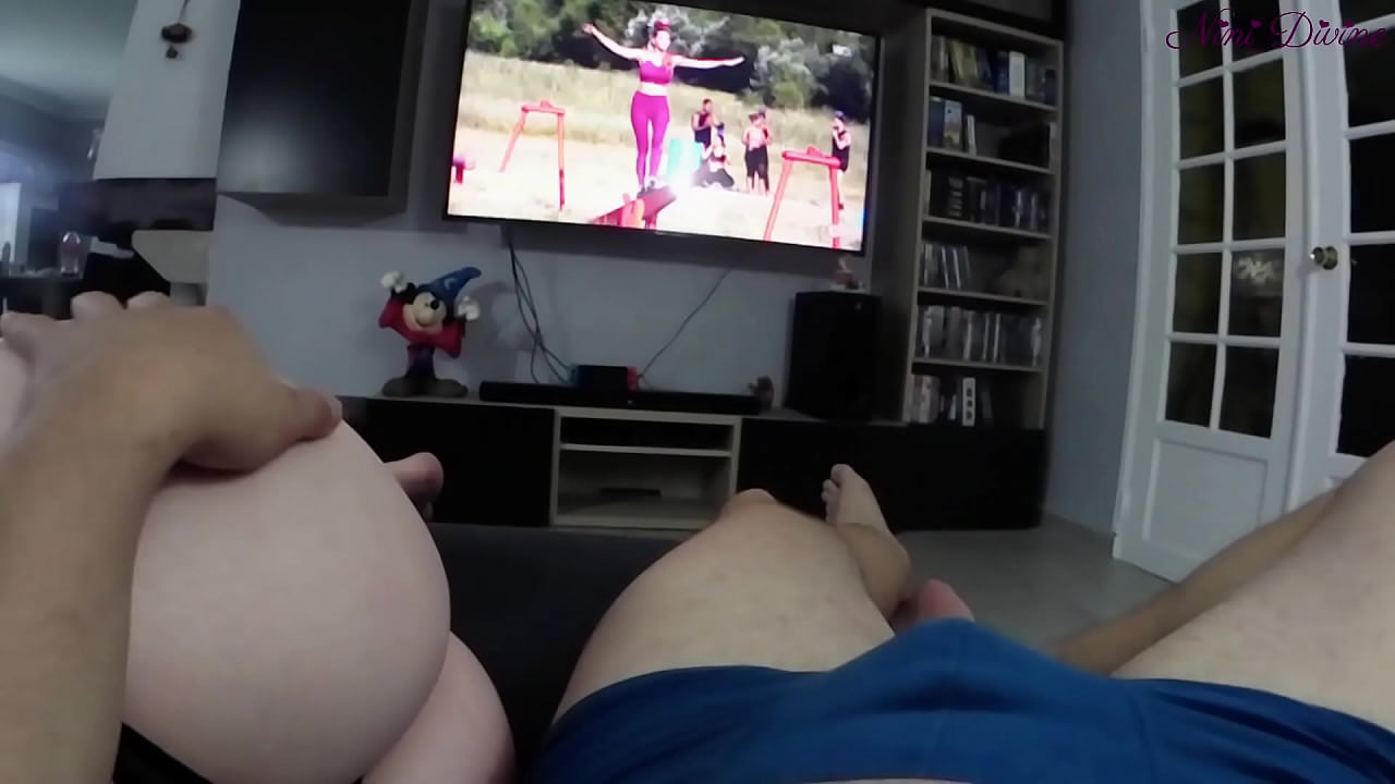 My girlfriend with a huge ass comes to get fucked in front of reality show!