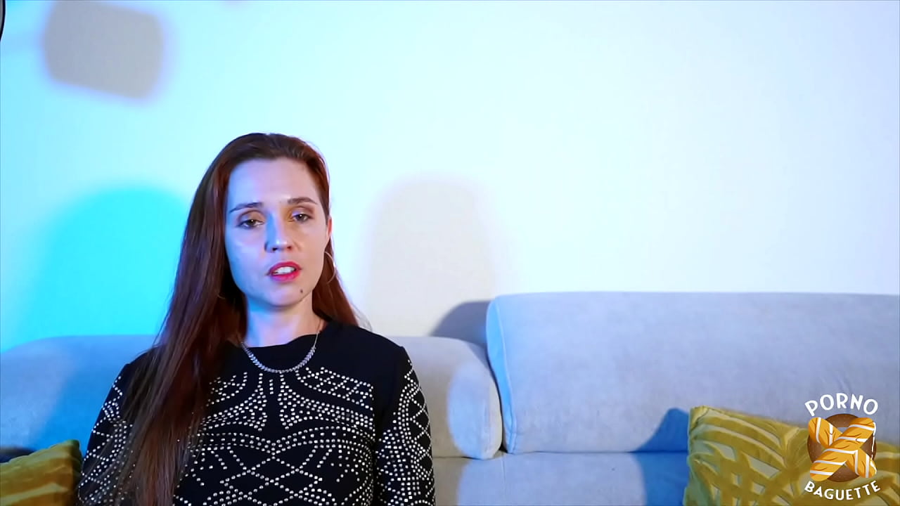 Apr&egrave;s avoir jou&eacute; entre filles, on partage une bite pour finir