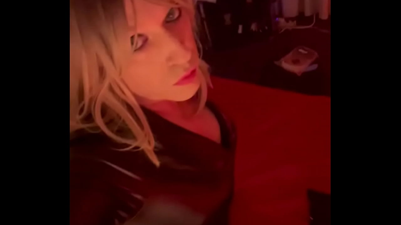 Jenyfer french shemale Trans hard Sex movie pute blonde fran&ccedil;aise salope soumise