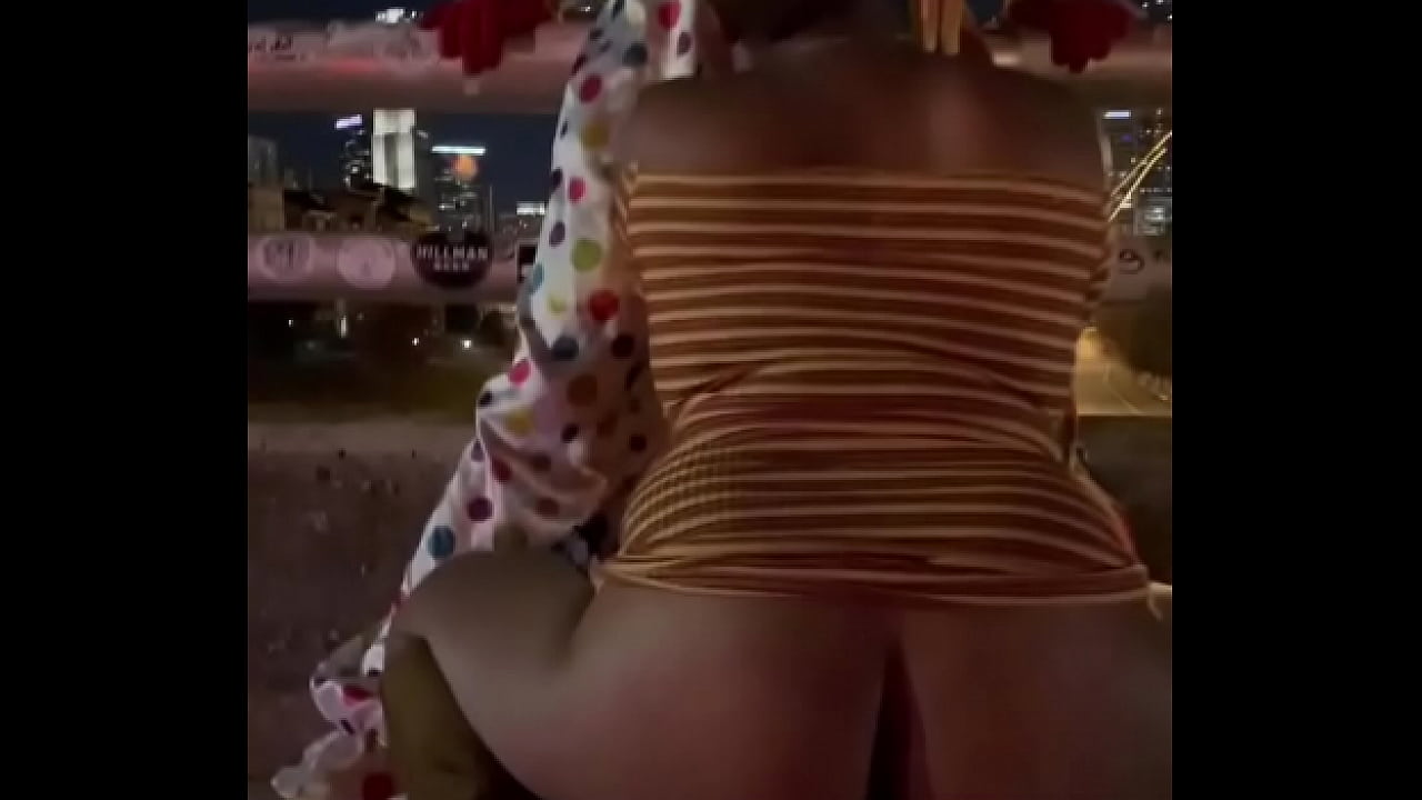 Gibby The Clown gets dick sucked outside in the heart of Atlanta