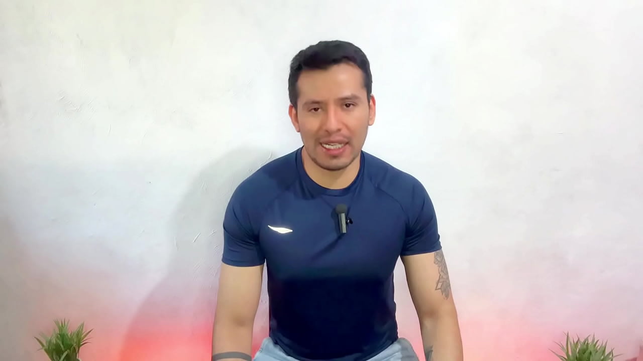 chofer dotado rellena al joven hijo de 18a&ntilde;os de su jefe cuando el sale de vaciones