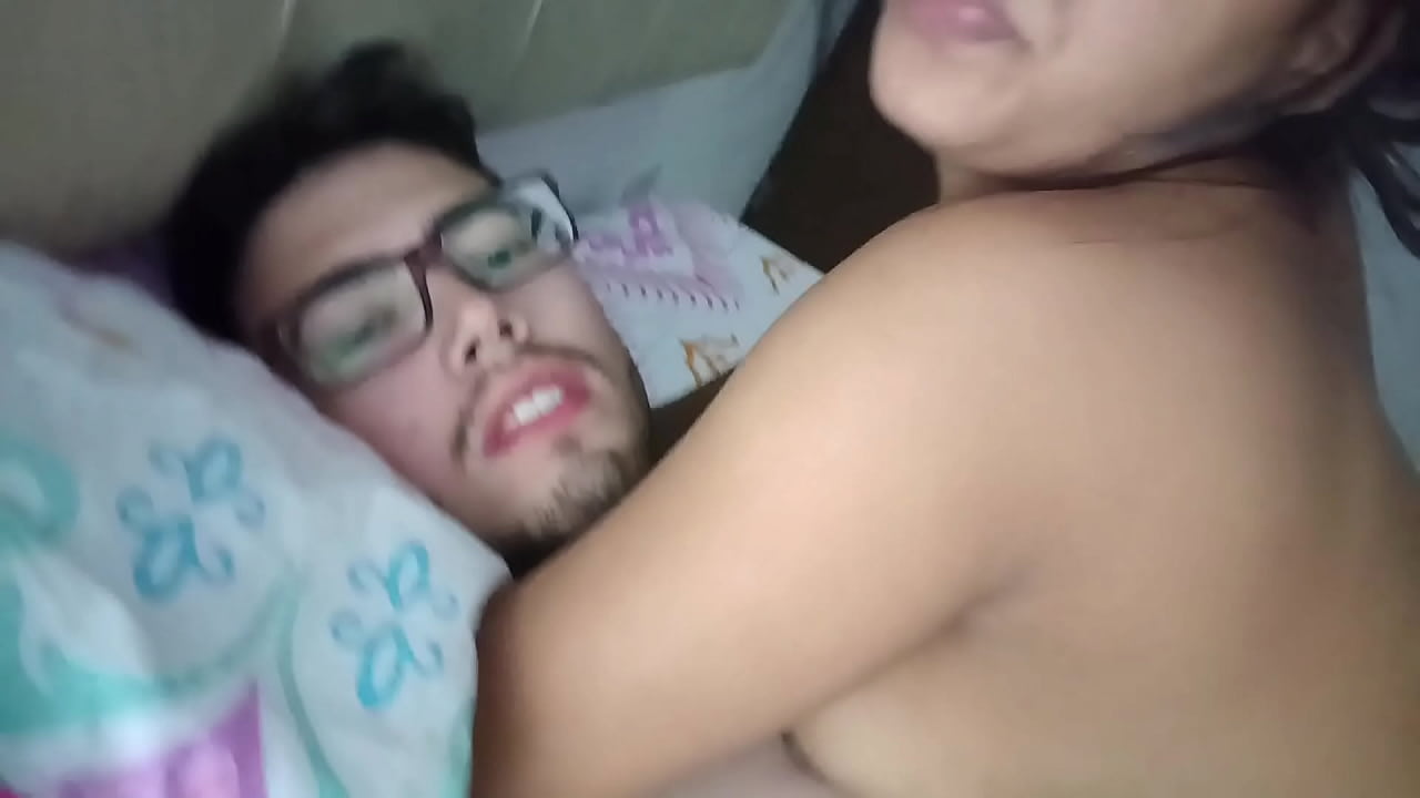 Rich Canadian is fucked by her stepbrother when she comes home from college and is filmed without problem