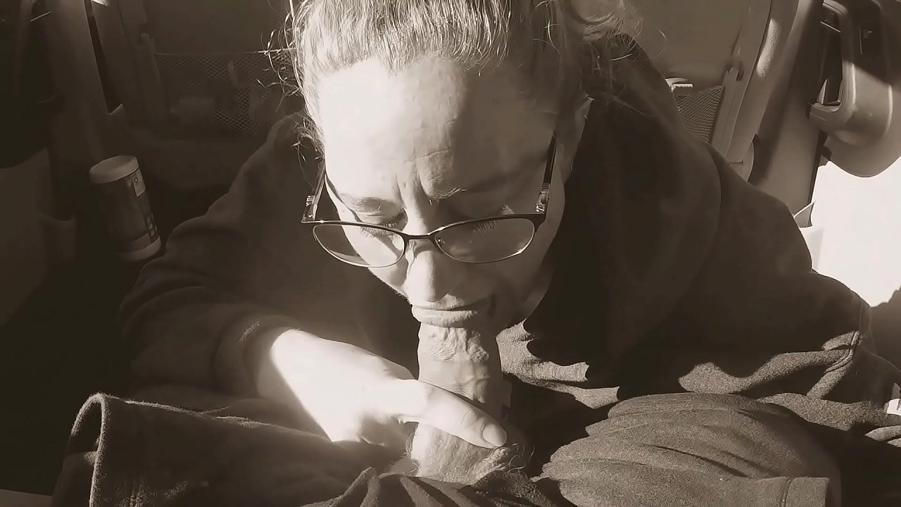 She gives him back the cum