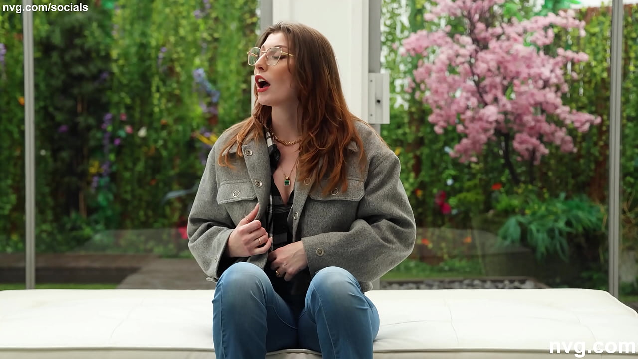 Perfect body on this amazing amateur, she has that sexy girl next door look