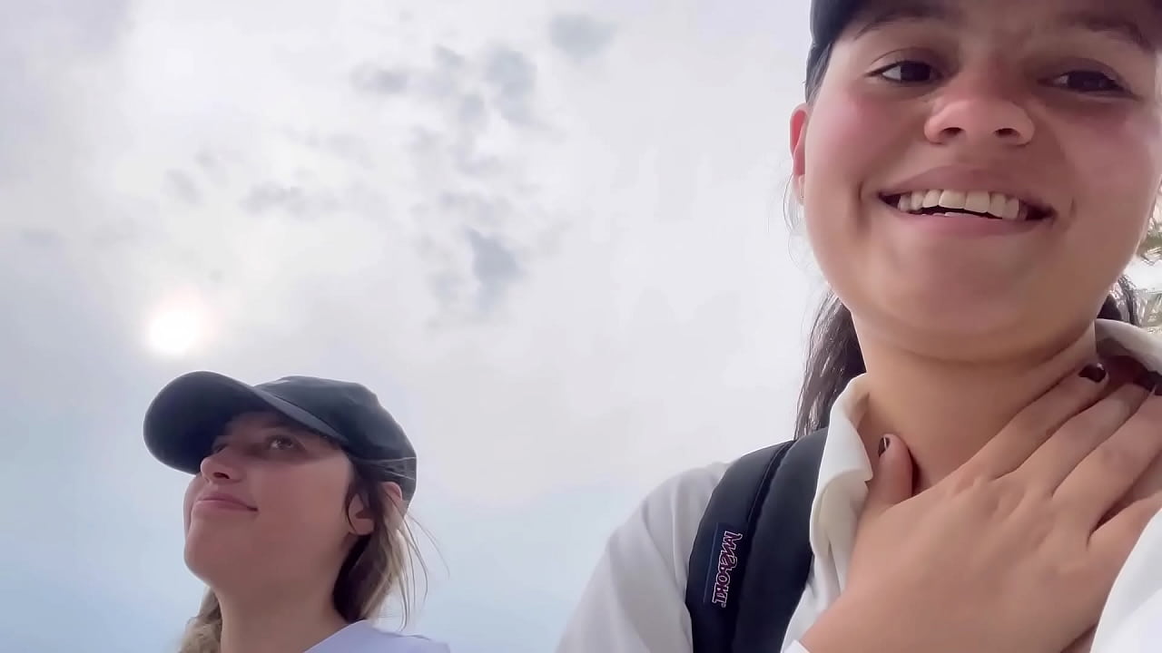 My girlfriend loves to have orgasms in the hotel hallway!!!