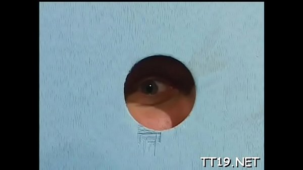 Hot teen shows off her round butt and gets fucked doggystyle